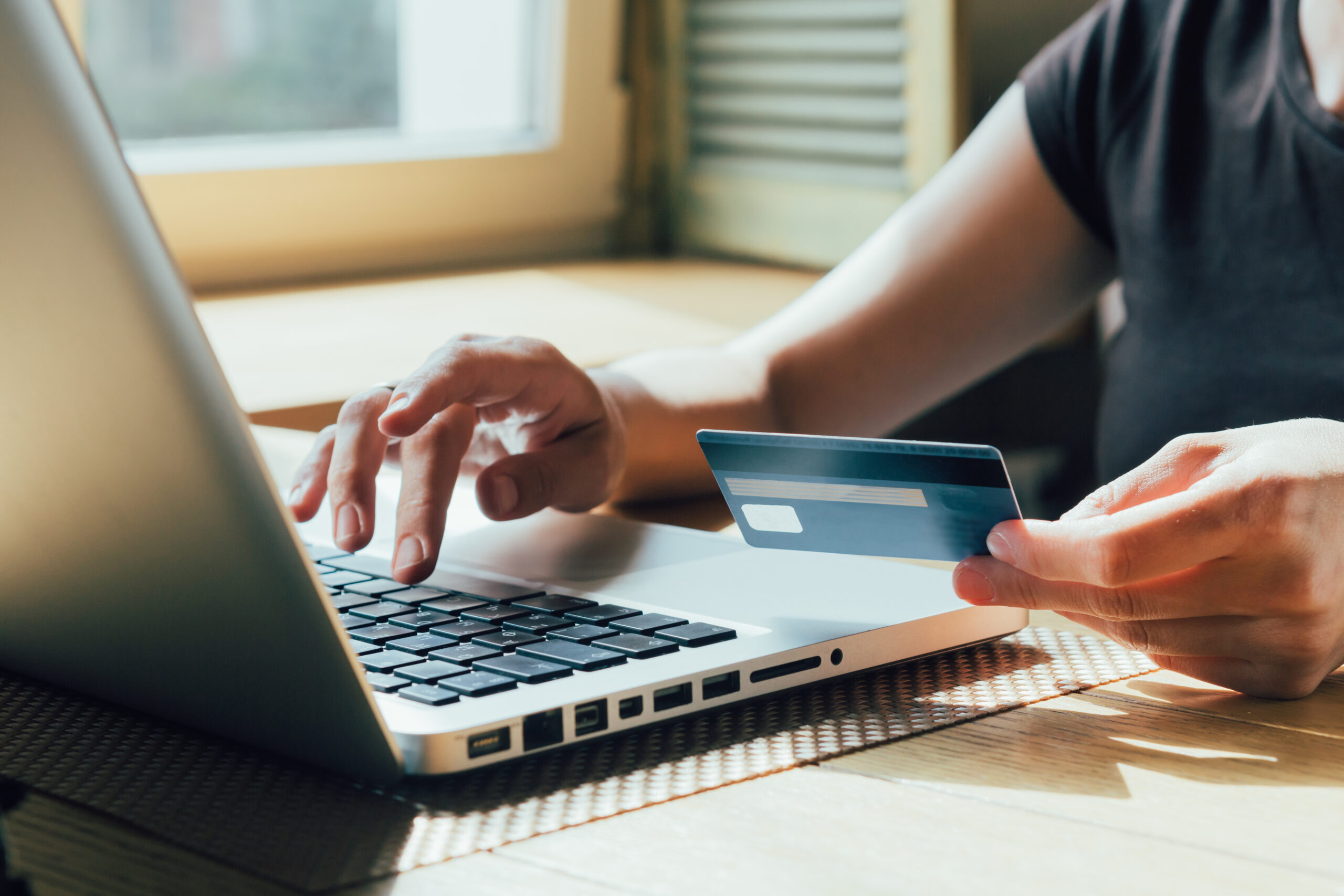 piki sprzedażowe w branży e-Commerce