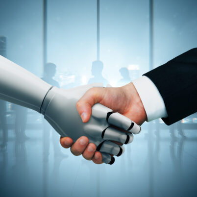 Kiedy logistyka i e-Commerce grają osobno, traci klient – jak zgranie działów przekłada się na poprawę jego doświadczenia?